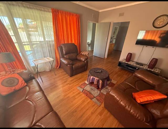 3 BEDROOM HOUSE FOR SALE IN VANDERBIJLPARK SE 1
